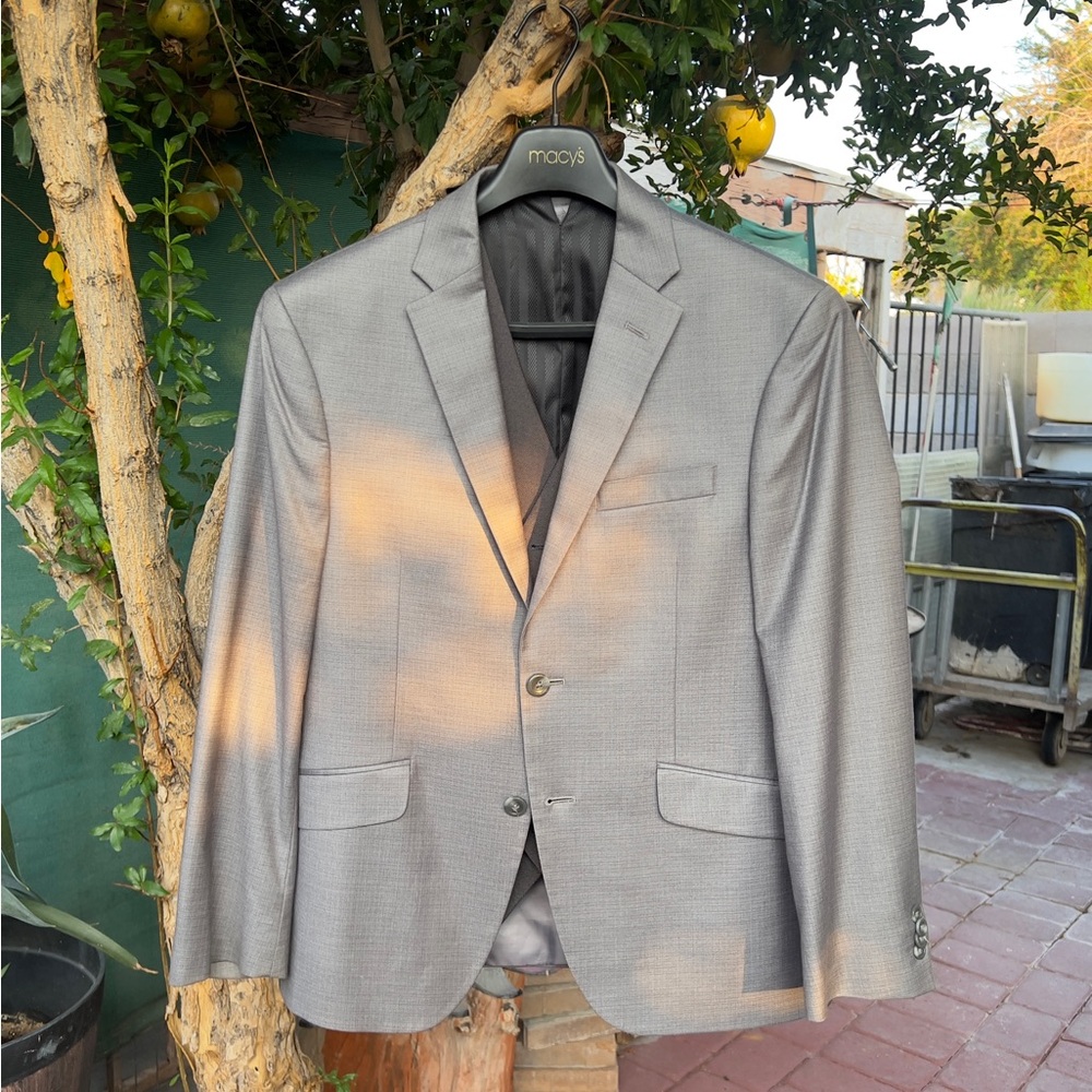 Reaction Kenneth Cole Silver Blazer